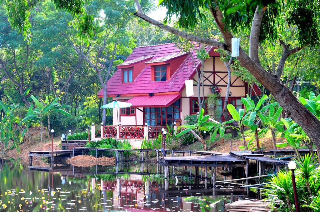 Golden Lake View Boutique Resort Kanchanaburi Ngoại thất bức ảnh