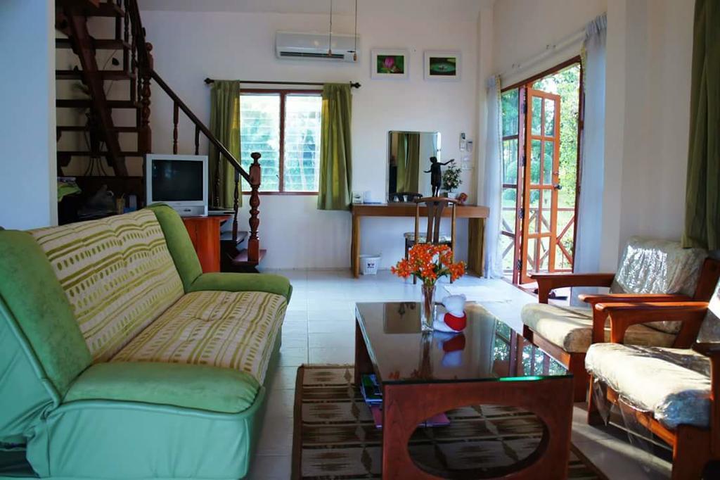 Golden Lake View Boutique Resort Kanchanaburi Ngoại thất bức ảnh