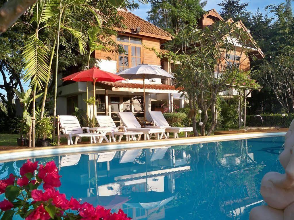 Golden Lake View Boutique Resort Kanchanaburi Ngoại thất bức ảnh